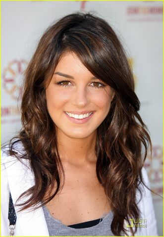 File:Shenae-Grimes-90210-6621270-845-1222.jpg