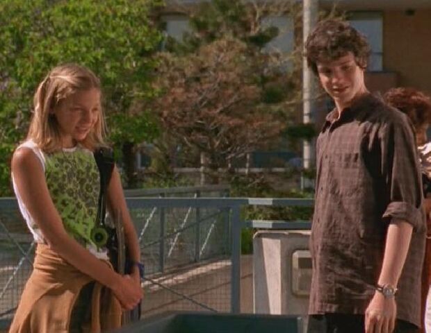 File:Th DEGRASSI SEASON2 DISC1 - 00hr 24min 22sec.jpg