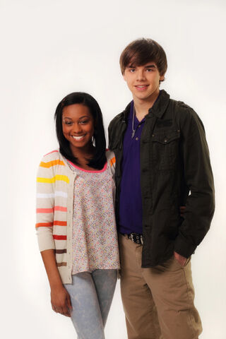 File:Marisol-and-K-C-degrassi-kc-23239849-467-700.jpg