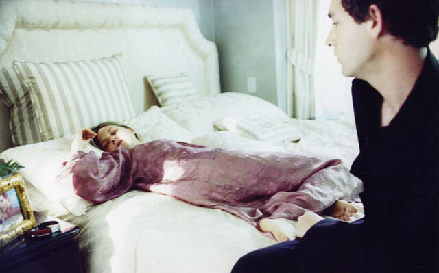 File:Jonas bed.jpg