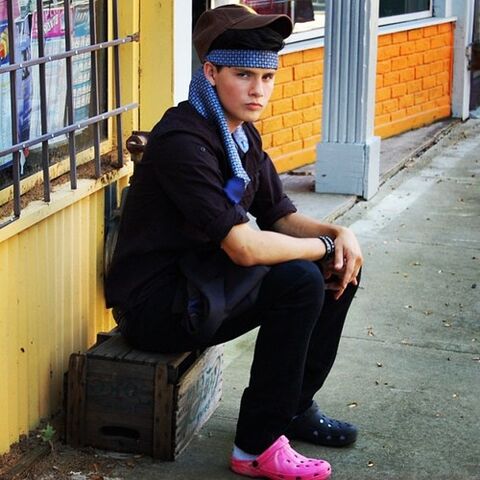 File:Tumblr mroh64Xyfw1r5uoxco1 500.jpg