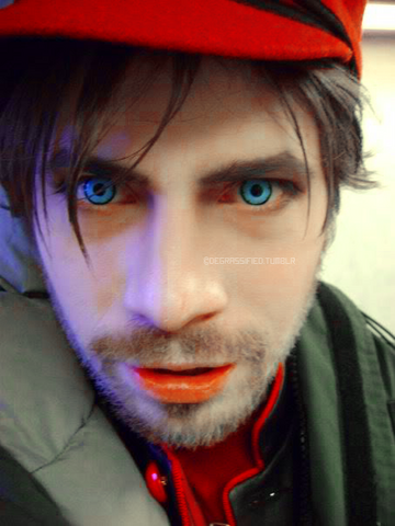 File:Mikeeeee.png