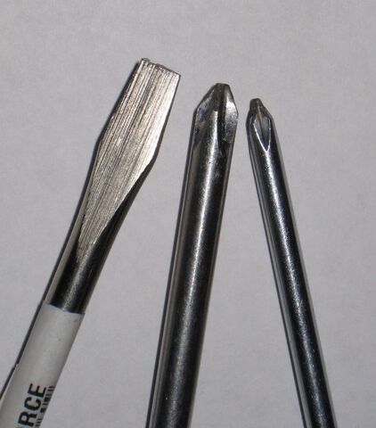 File:ThreeScrewdriverHeads.jpg