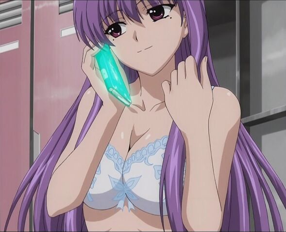 Datei:Fujiko Eto In Unterwäsche am Handy.jpg