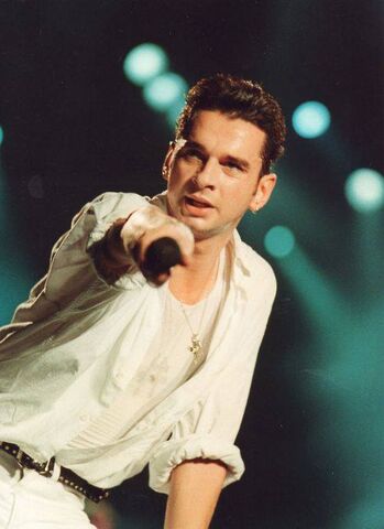 File:Dave-Gahan-tumblr n8nes73qID1sl20lpo1 500.jpg