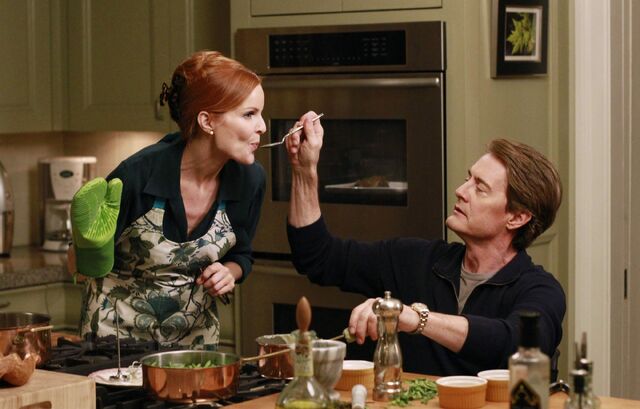 File:Desperate-Housewives-8x14.jpg
