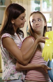 Susanandjulie1x04.jpg