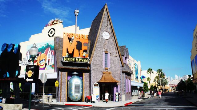 File:Despicable-me-minion-mayhem-universal-studios-final-233-oi.jpg