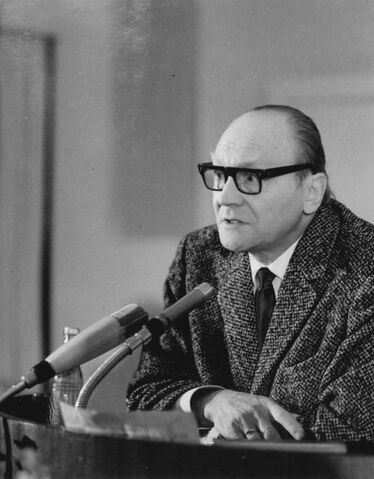 Datei:Jurij Brezan.jpg