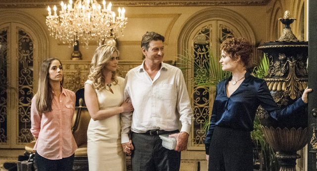 File:Devious Maids 1x06.png