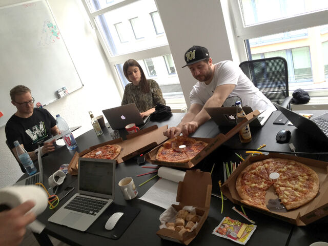 Datei:Pizza time.jpg