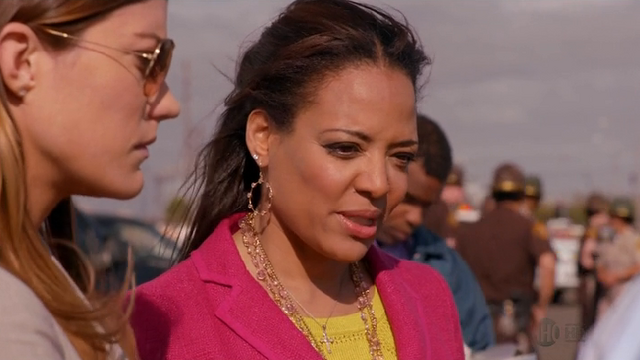 File:Debra and LaGuerta at Mike crime scene.png