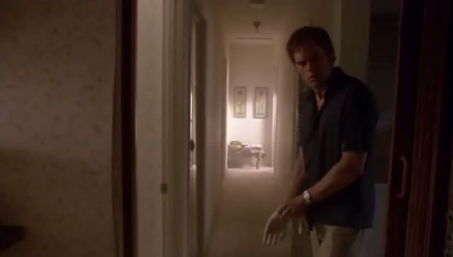 Archivo:1x01 Dexter 68.png