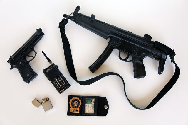 File:McClane Arsenal.jpg