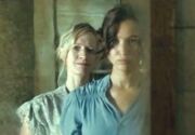 Paula-Malcomson-Jennifer-Lawrence-Katniss-Mother-Hunger-Games-e1334164448525-300x216.jpg