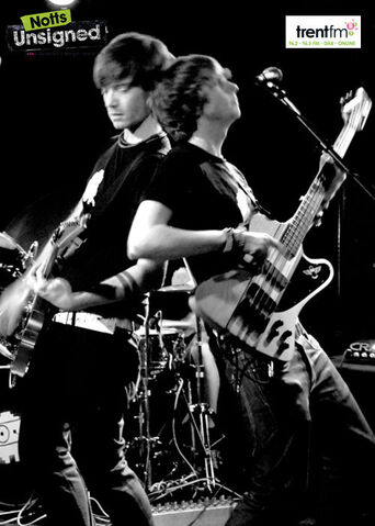 File:Chris+tom.jpg