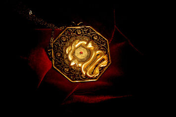 Serpentine reverence talisman by turnerstokens-d39hyng