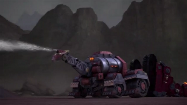 File:Flynt shoot water at D-Struct.png