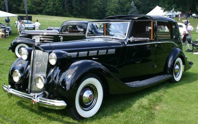 File:1938 Packard Towncar.jpg