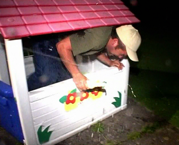 File:Littlepeopleinlittlehouses3.png