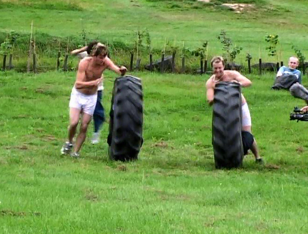 File:Tirerace.png