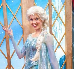 Elsa disneyland