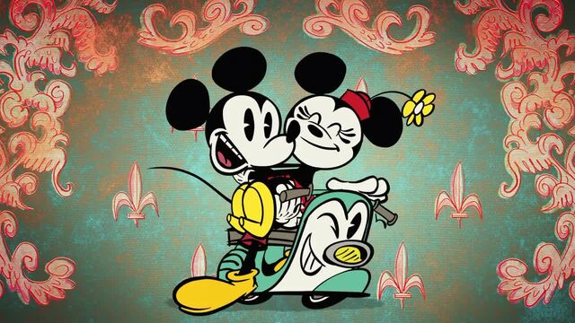 Archivo:MickeyMinnieCroissant.jpeg
