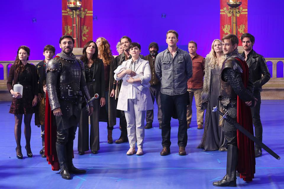 Image Once Upon a Time 5x02 Behind the Scenes Main Cast.jpg Disney Wiki FANDOM Image Once Upon a Time 5x02 Behind the Scenes Main Cast.jpg Disney Wiki FANDOM