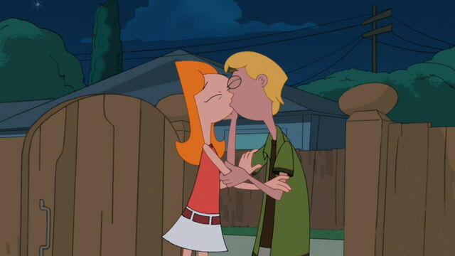 File:CandaceJeremyKiss.jpg