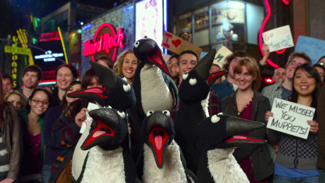 File:TheMuppets-(2011)-Finale-Penguins.jpg