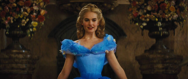File:Cinderell-2015-disneyscreencaps.com-6947.jpg