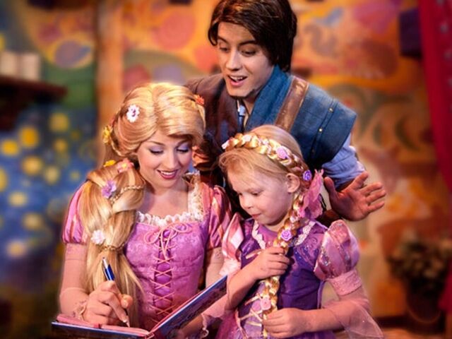 File:RapunzelandFlynnRider.jpg