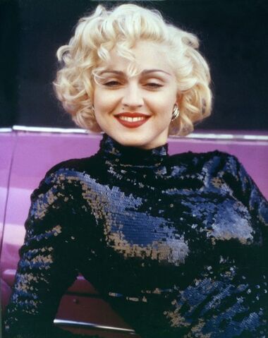 File:Madonna-by-patrick-demarchelier-for-dick-tracy-promo-1115887236.jpg
