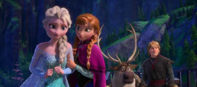 File:Frozen anna and elsa.jpg