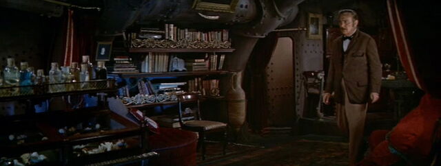 File:20000-leagues-disneyscreencaps.com-2517.jpg