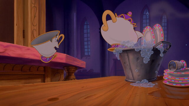 File:Beauty-and-the-beast-disneyscreencaps.com-2300.jpg