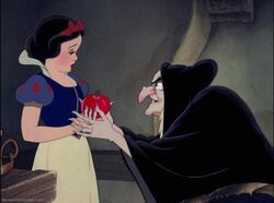Snowwhite-disneyscreencaps.com-12992.jpg