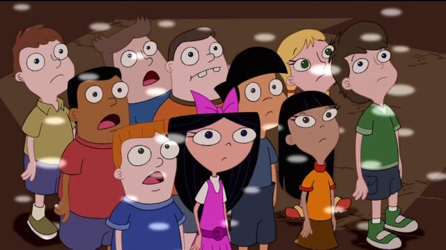 File:GingerAndKatieInTheCrowd.jpg