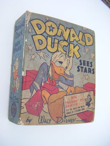 File:Donald duck sees stars.jpg