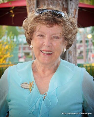 File:Margaret Kerry Close.jpg