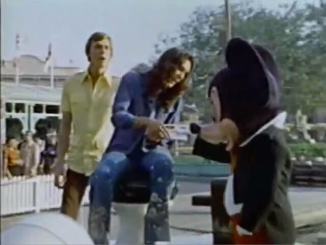File:MickeyandTheCarpenters.jpg