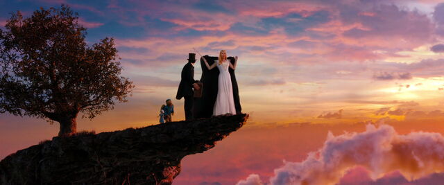File:Oz-great-powerful-disneyscreencaps.com-8067.jpg