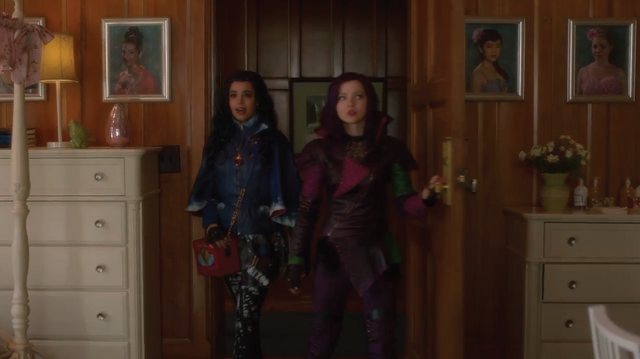 File:Descendants-108.png