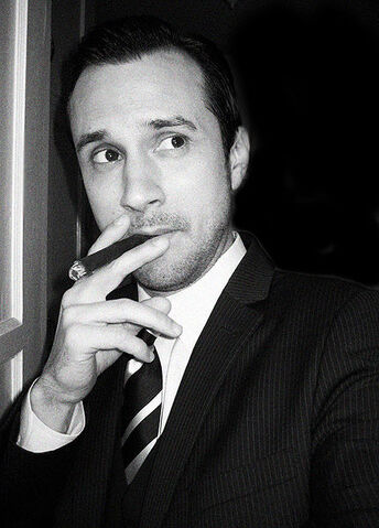 File:431px-Cigar night black.jpg