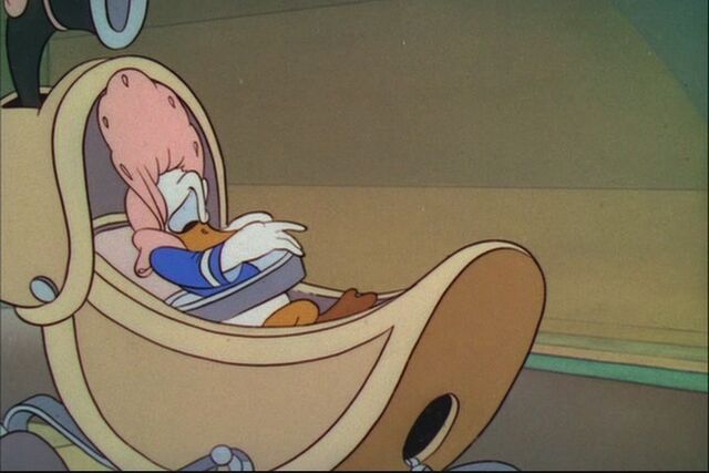 File:Donald-Duck-Modern-Inventions-donald-duck-9563159-720-480.jpg