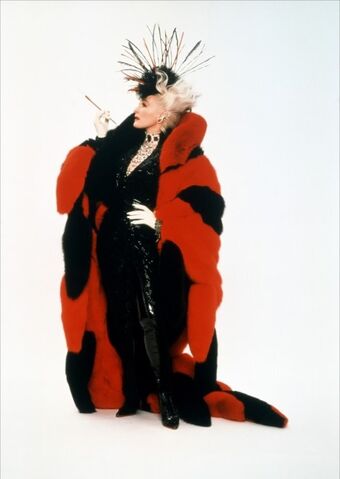 File:Cruella's red fur coat 1.jpg