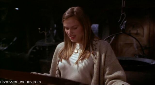 File:Hocus-disneyscreencaps.com-3050.jpg