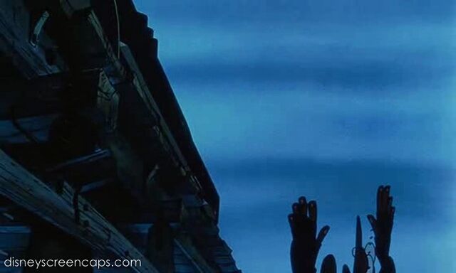 File:Oliver-disneyscreencaps.com-2419.jpg