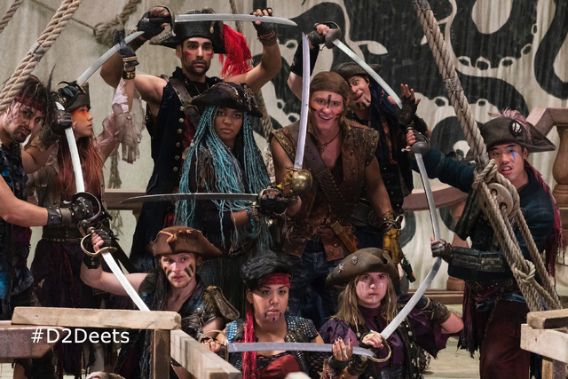 File:Descendants 2 photography 23.png