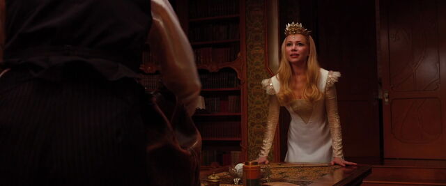 File:Oz-great-powerful-disneyscreencaps.com-10130.jpg